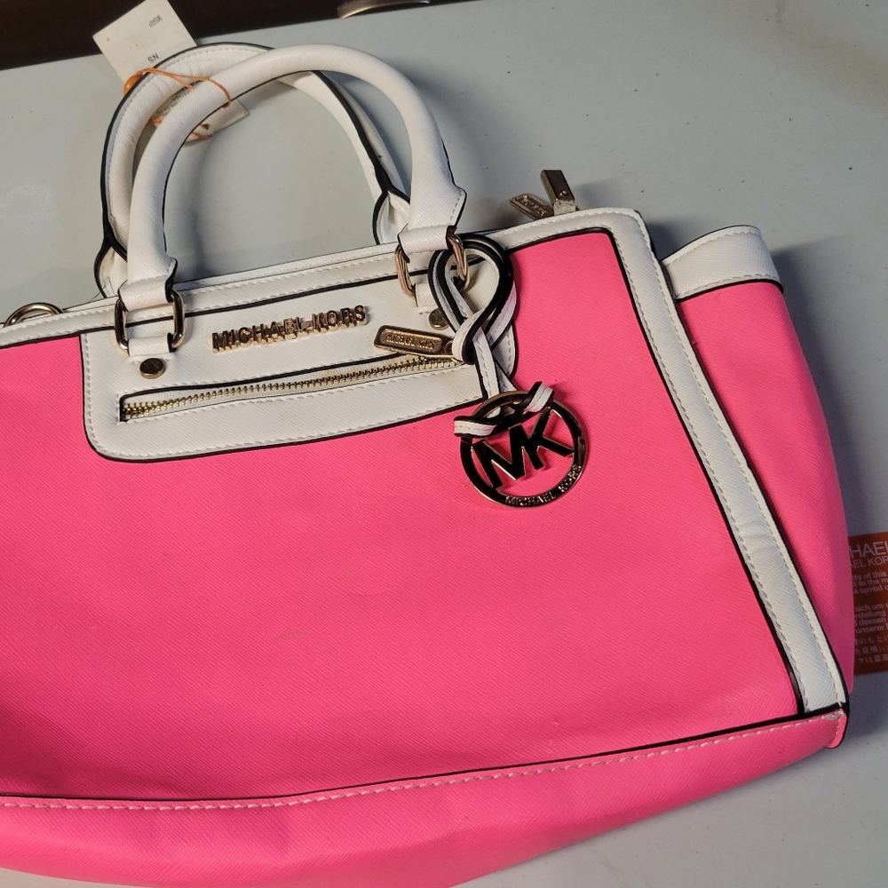 Michael Kors handbag pink and white very nice